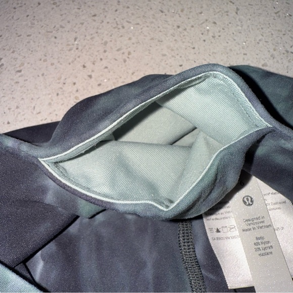 lululemon align crop 23” pockets* - Picture 5 of 11